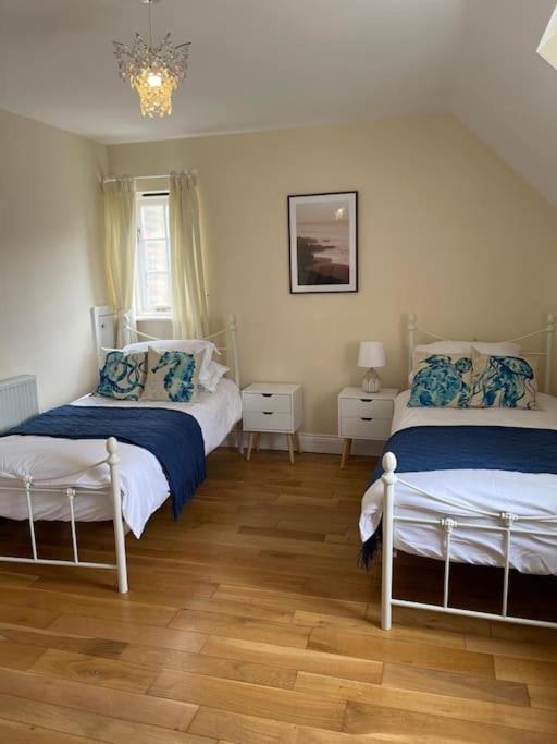וויימות' Large Coastal Cottage, Private Indoor Pool, Hut Tub, Sauna And Steam Pod מראה חיצוני תמונה